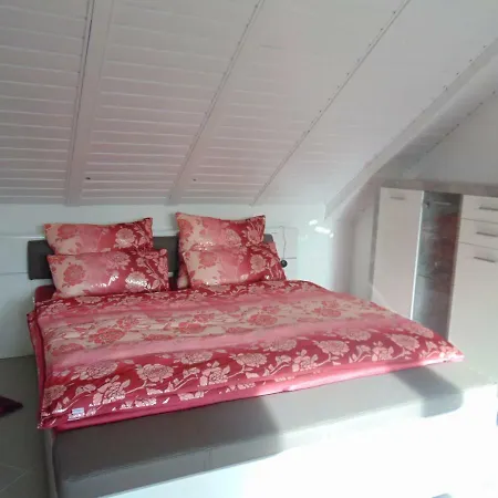 Δωμάτια σε οικογενειακή κατοικία Gaestehaus Brandenburger