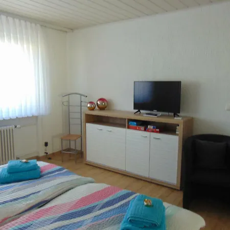 Gaestehaus Brandenburger Δωμάτια σε οικογενειακή κατοικία *